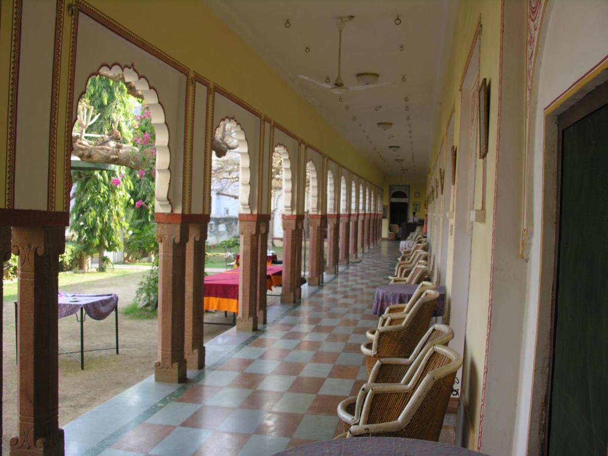 Bassi Fort Palace Chittorgarh Exteriör bild