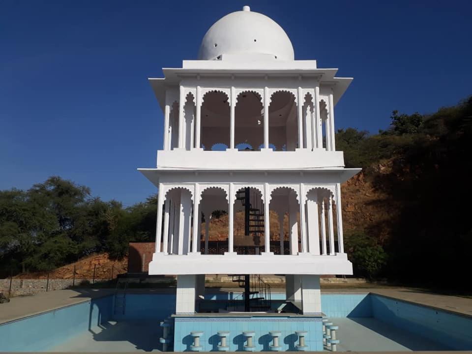 Bassi Fort Palace Chittorgarh Exteriör bild