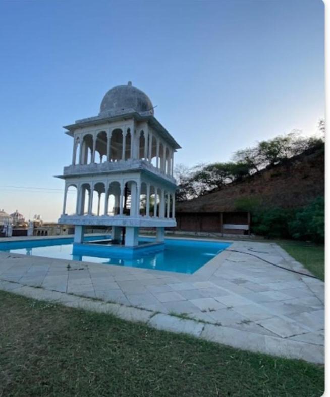 Bassi Fort Palace Chittorgarh Exteriör bild