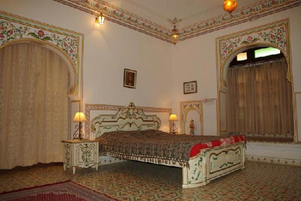 Bassi Fort Palace Chittorgarh Exteriör bild