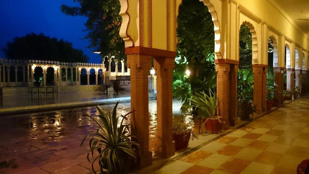 Bassi Fort Palace Chittorgarh Exteriör bild
